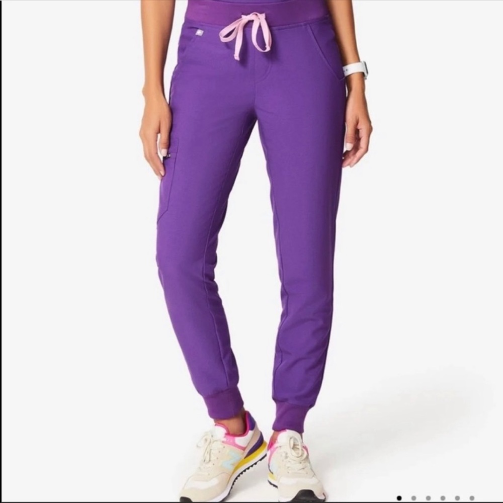 Figs LIMITED EDITION ultraviolet XXS/P Zamora joggers. In great condition!